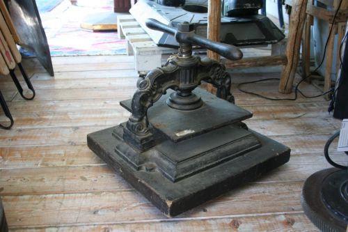 4097 pressa vintage (Custom).jpg